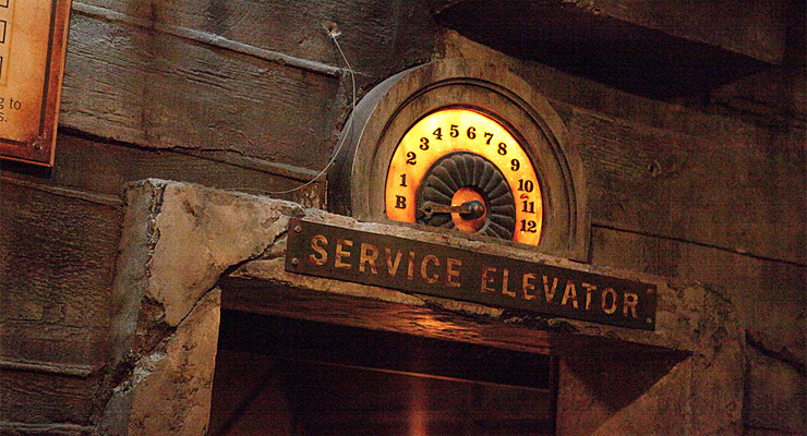 "Service Elevator" von Sam Howzit (CC BY 2.0)